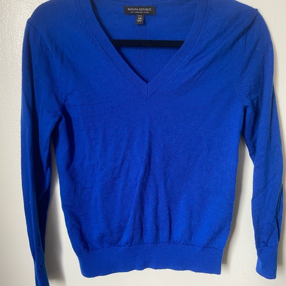 Sweater - Picture 3 of 3